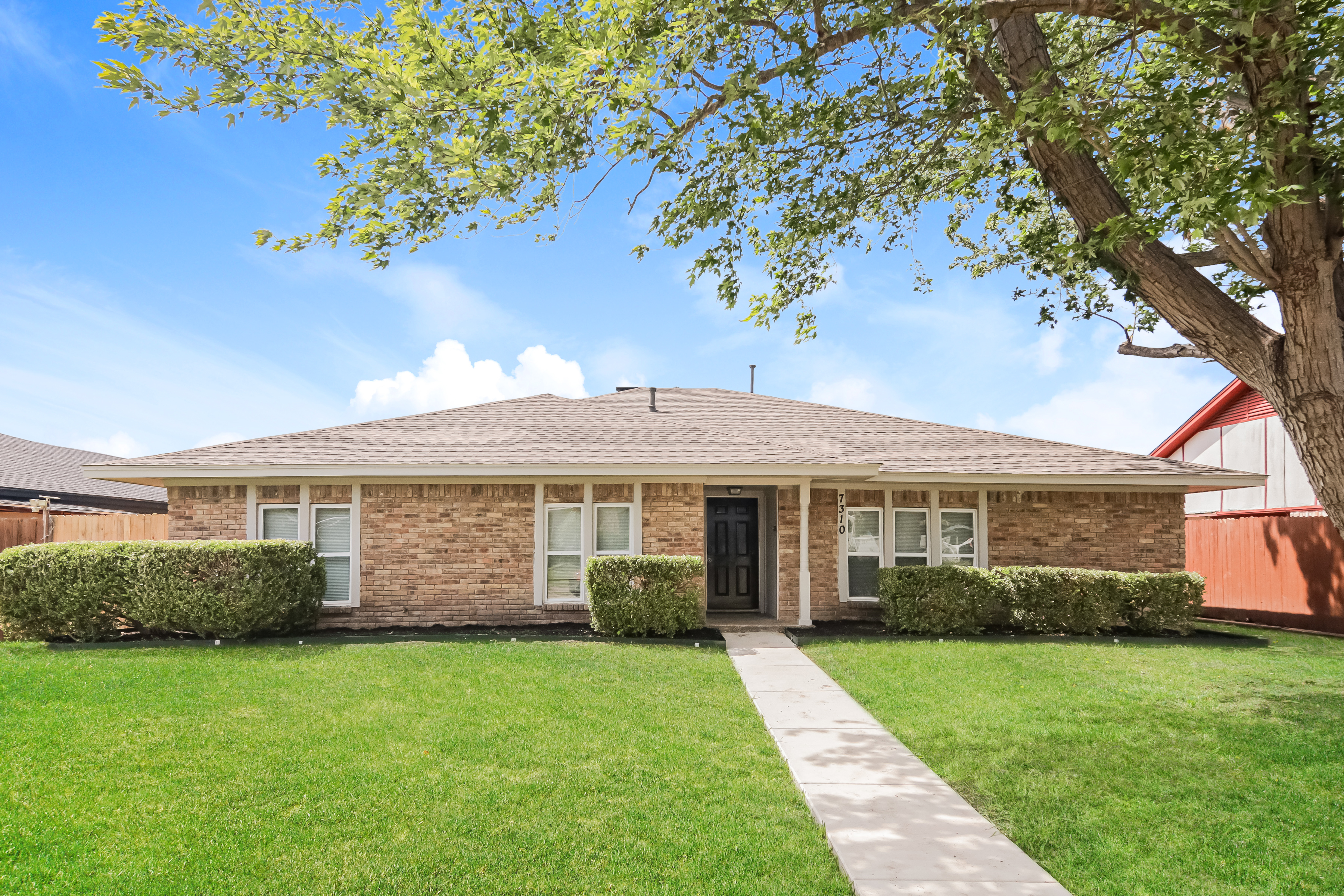 7310 Ridgeview Dr Rowlett, TX 75089